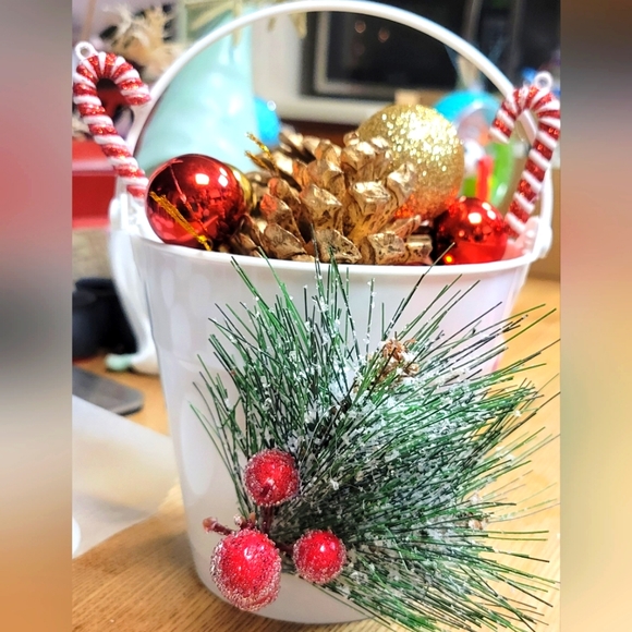 Hand Crafted Other - Handcrafted Christmas tabletop bucket decor